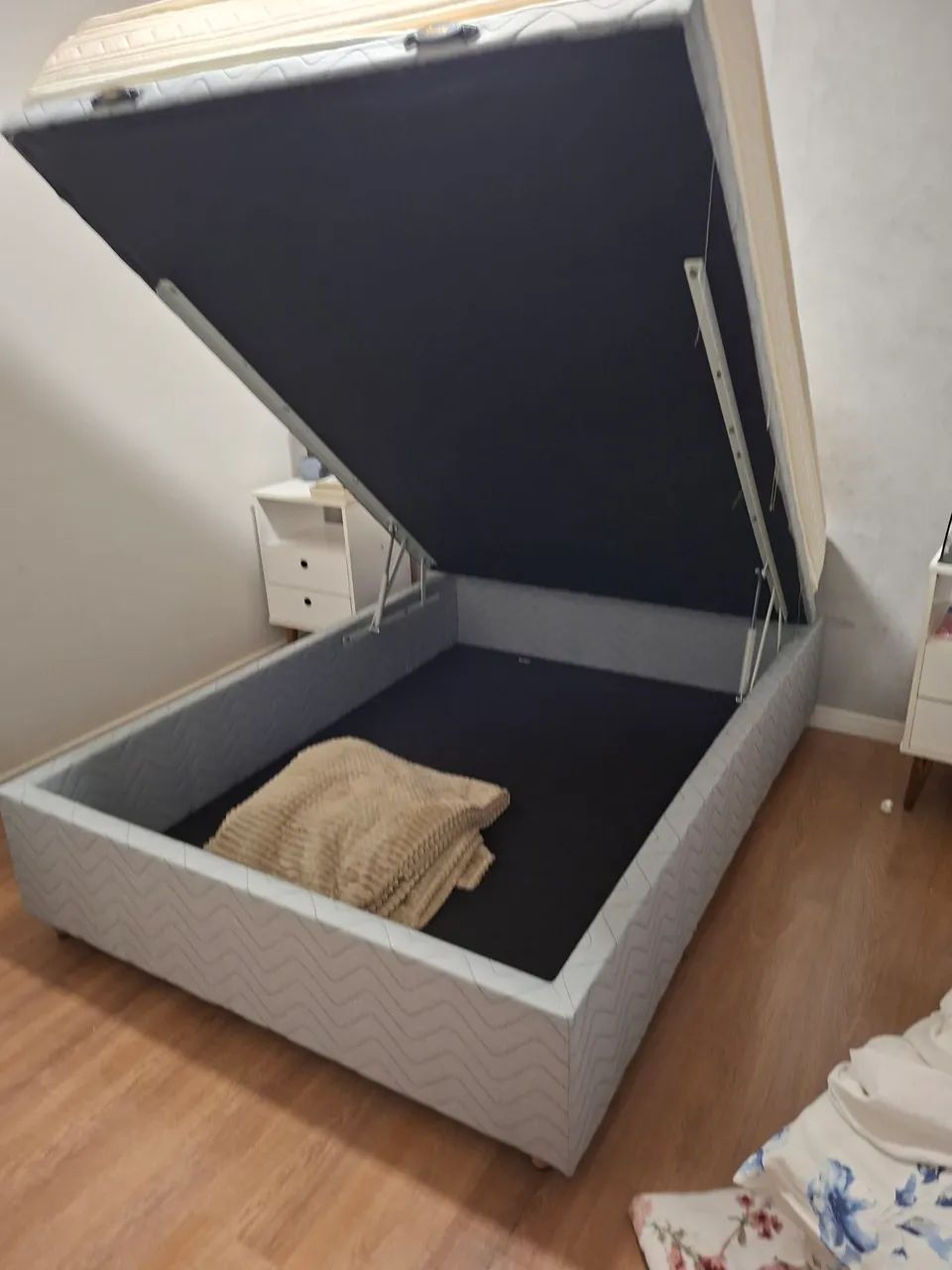 Cama box baú casal em tecido cor cinza - Foto 5