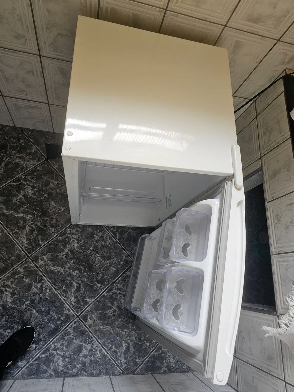 Frigobar Eletrolux Branco 110V Ótimo Estado de Conservação  - Foto 3