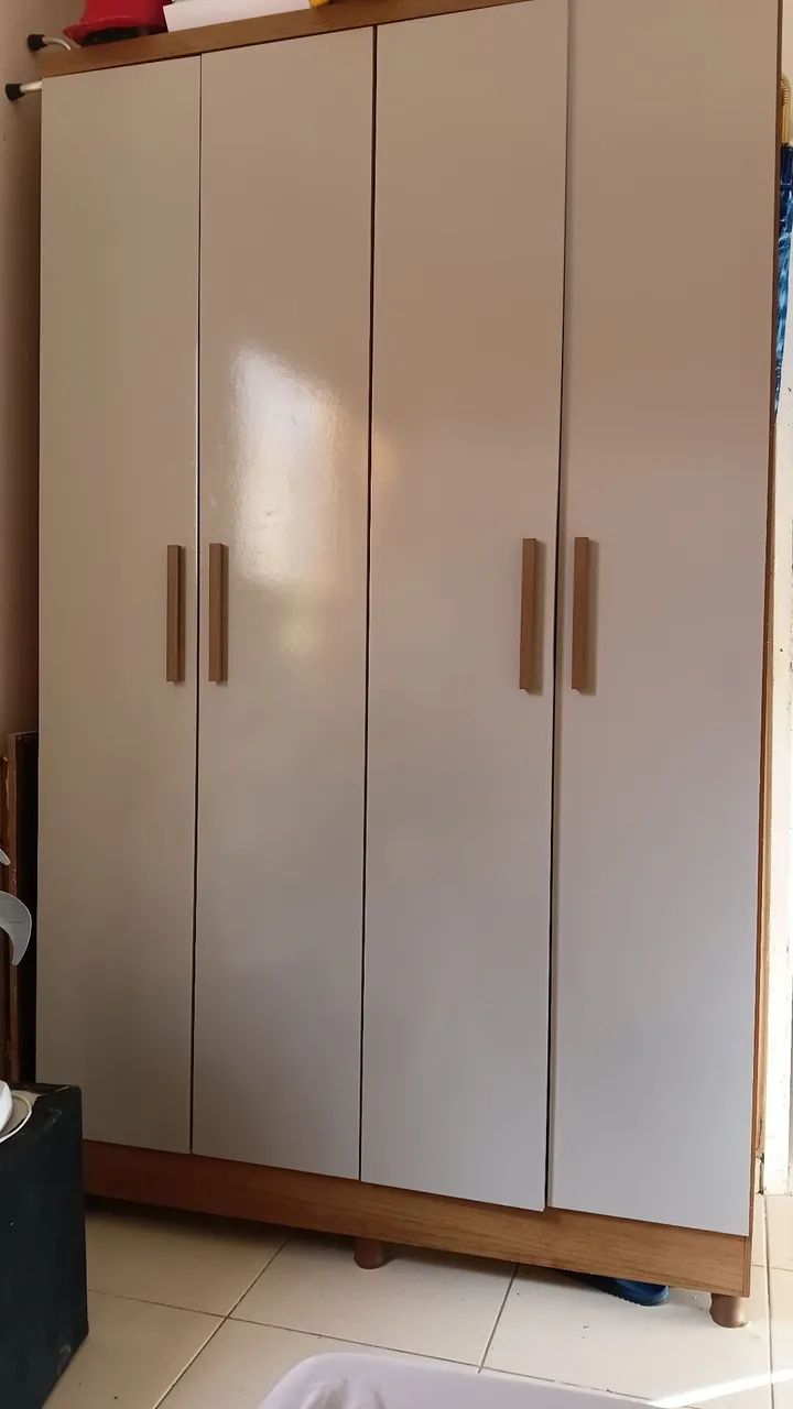 Guarda-roupas de solteiro, 4 portas. - Foto 2