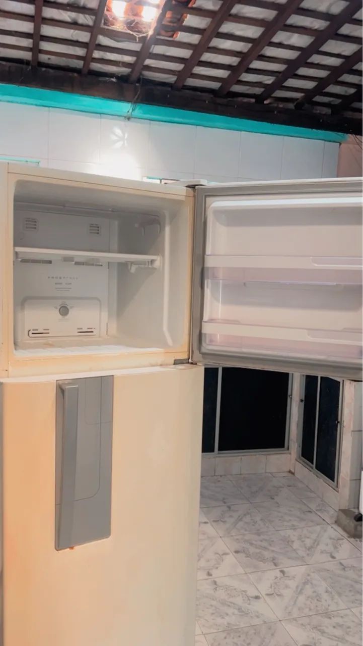 Geladeira eletrolux - Foto 4