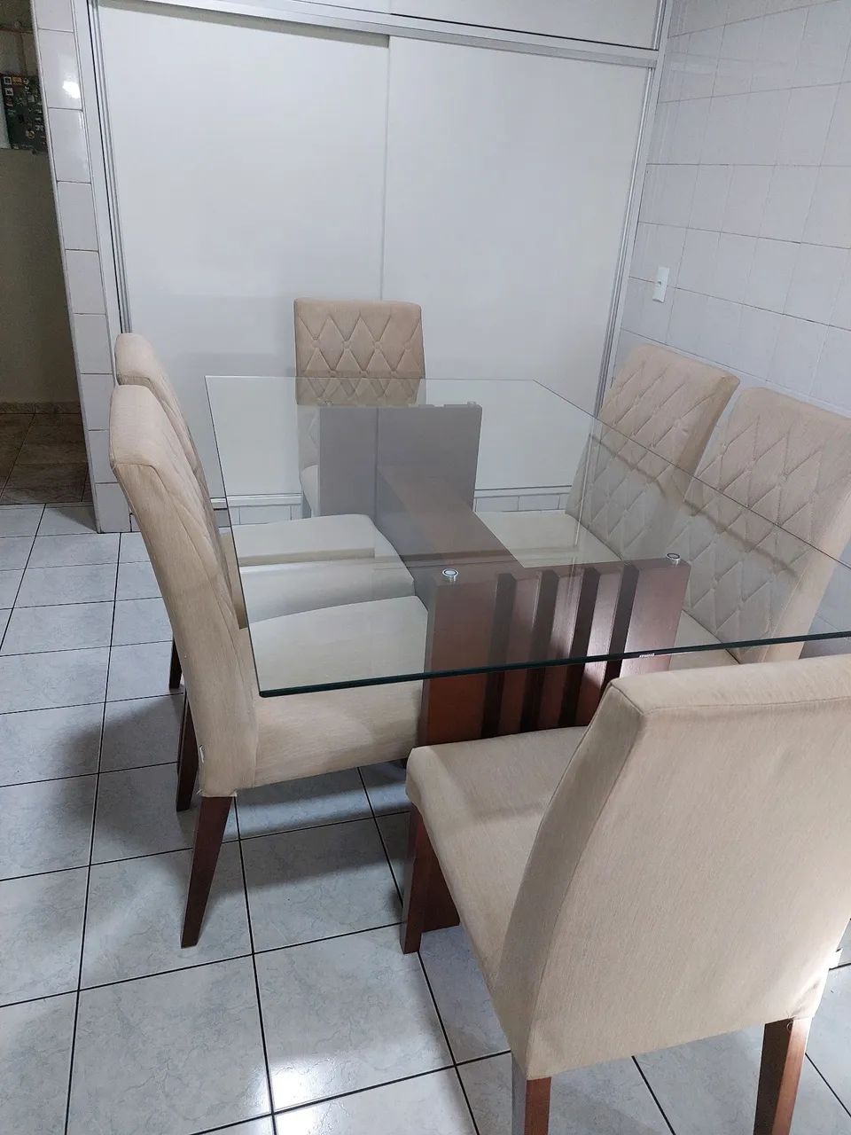 MESA DE JANTAR COM 6 CADEIRAS  - Foto 3