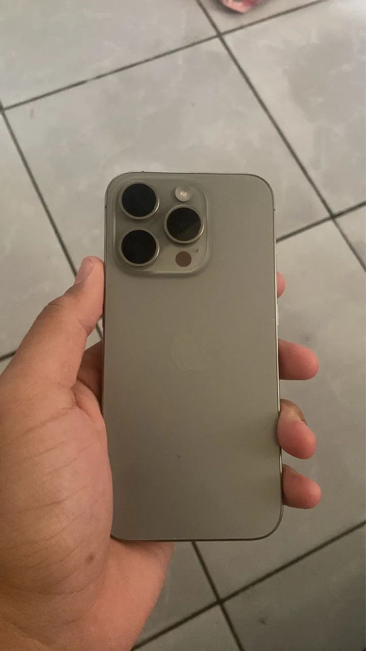Vendo Iphone 15 Pro 128gb - Foto 2