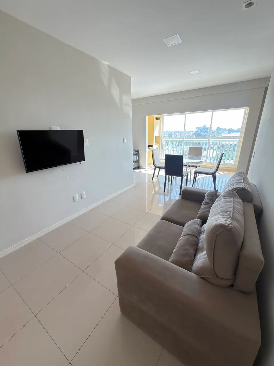 ALUGO APARTAMENTO MOBILIADO