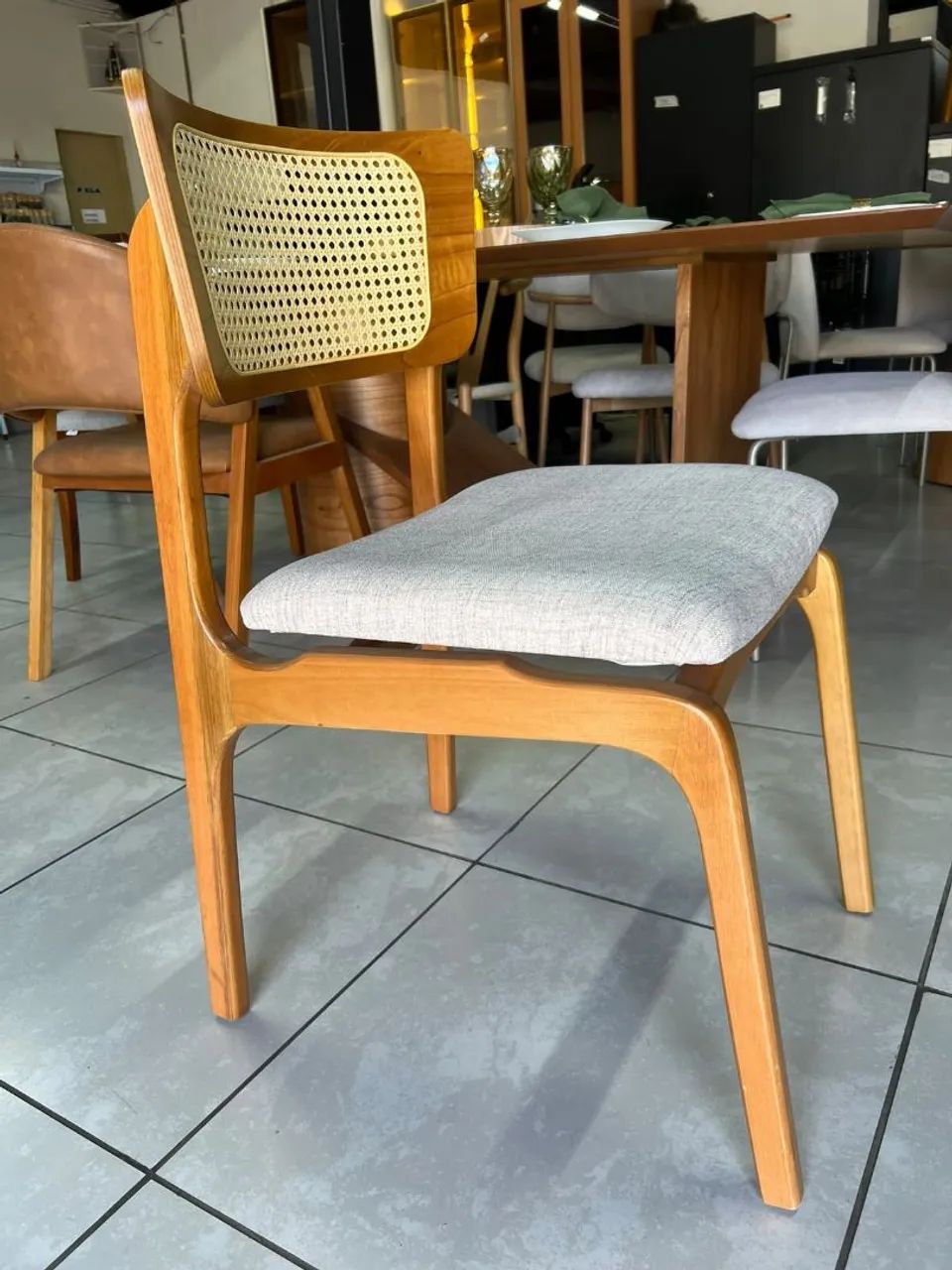 Mesa de jantar com 4 cadeiras 1,20m - Foto 4