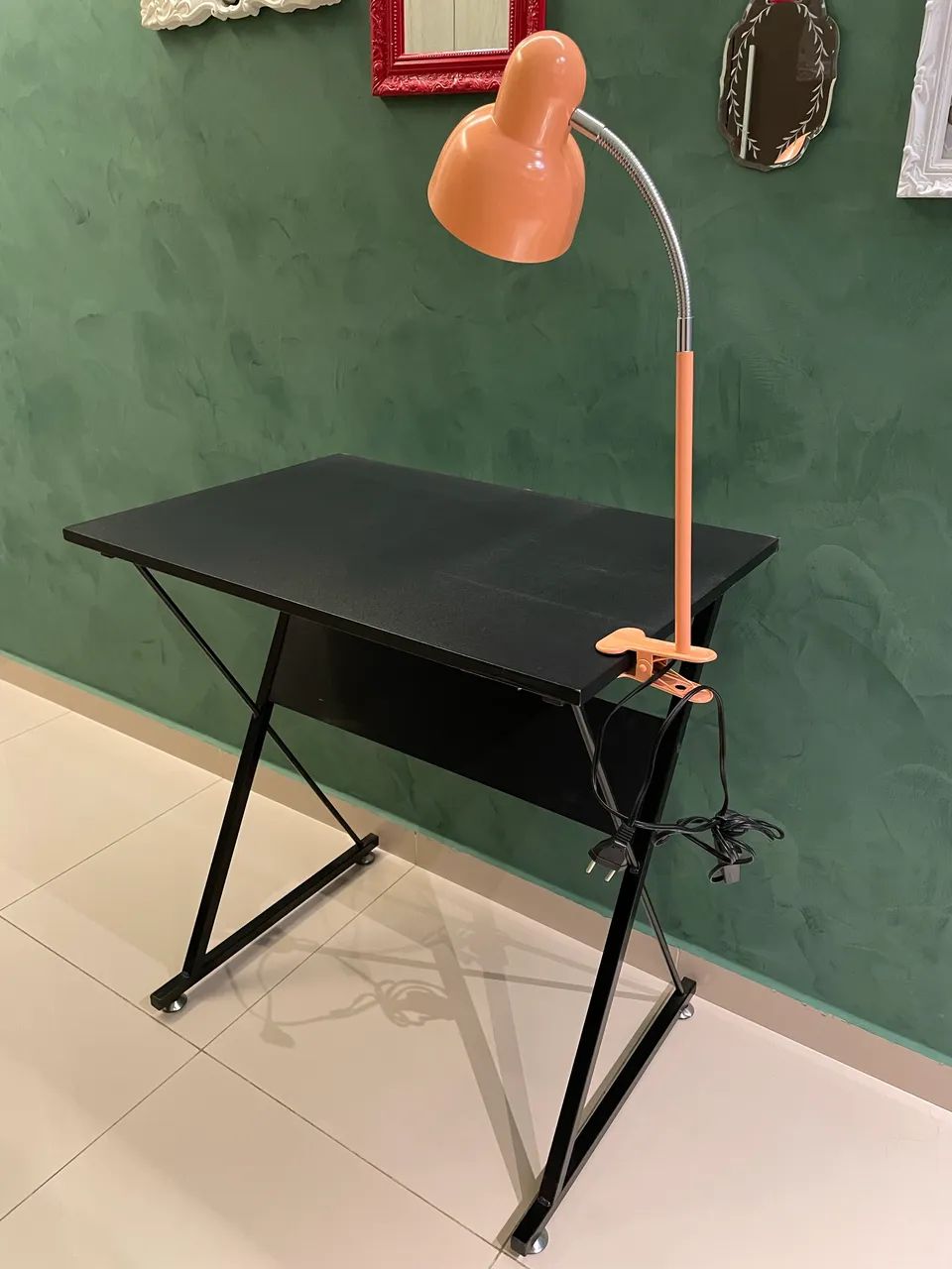 Mesinha com luminária 65735158300674120