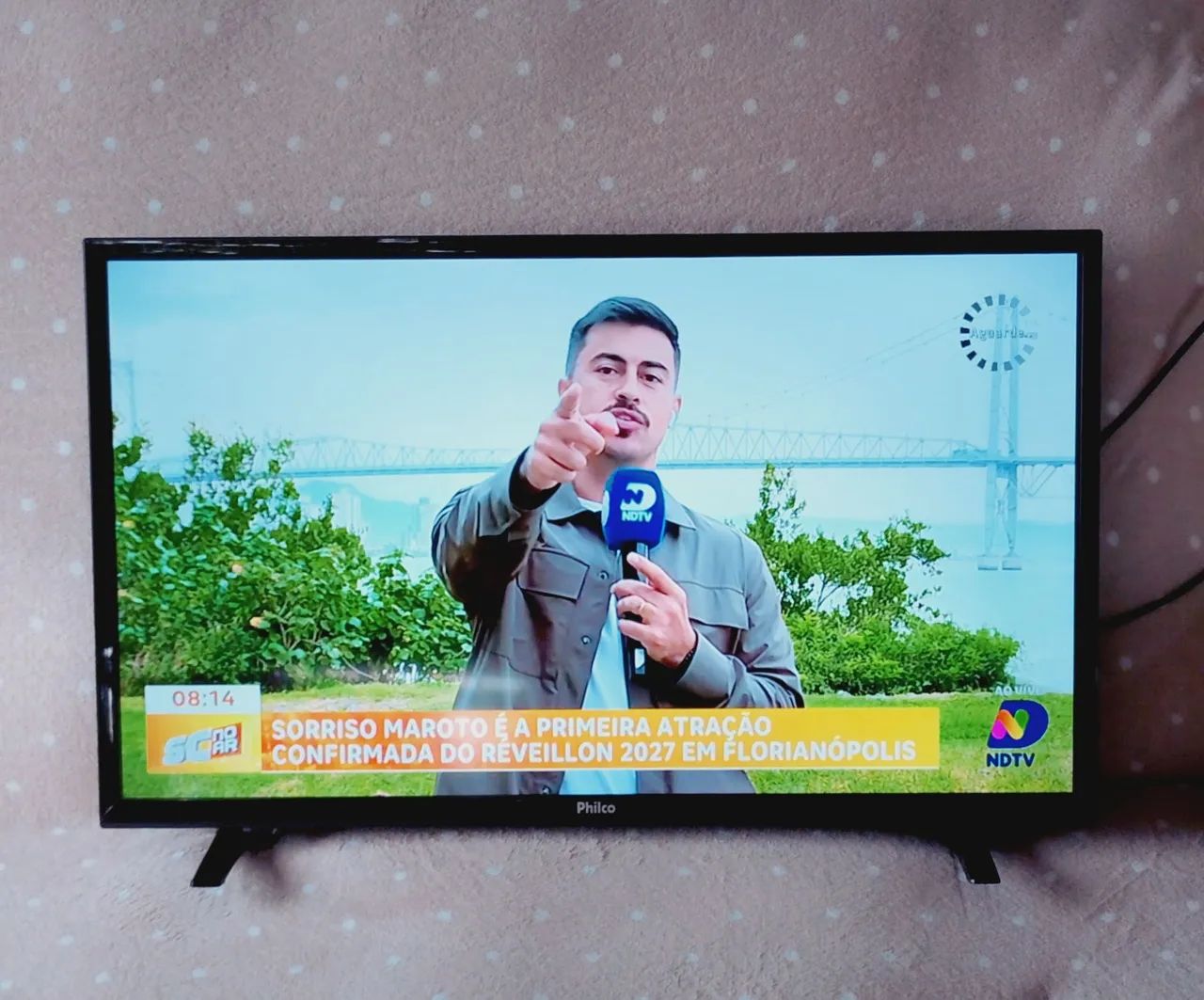 Tv Philco 32 polegadas ( não é smart)