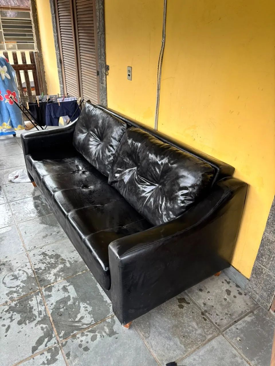 Sofá cama e poltronas