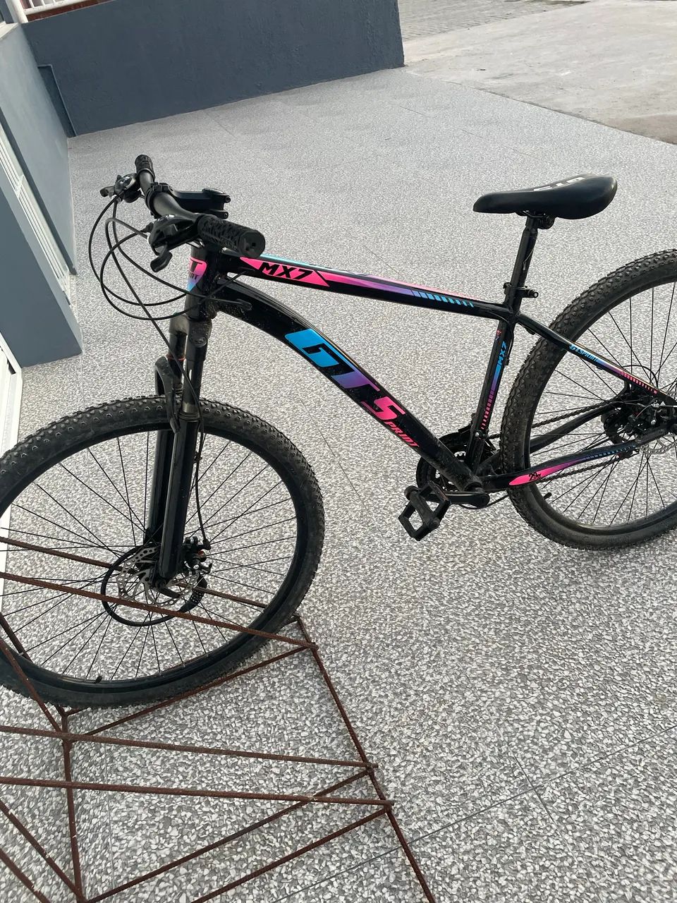 Bicicleta 29 em estado de nova - Foto 2