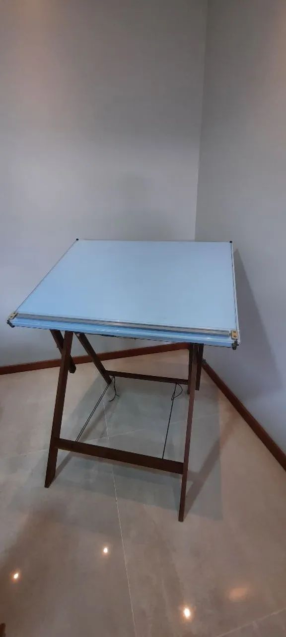 Mesa de Desenho - Madema