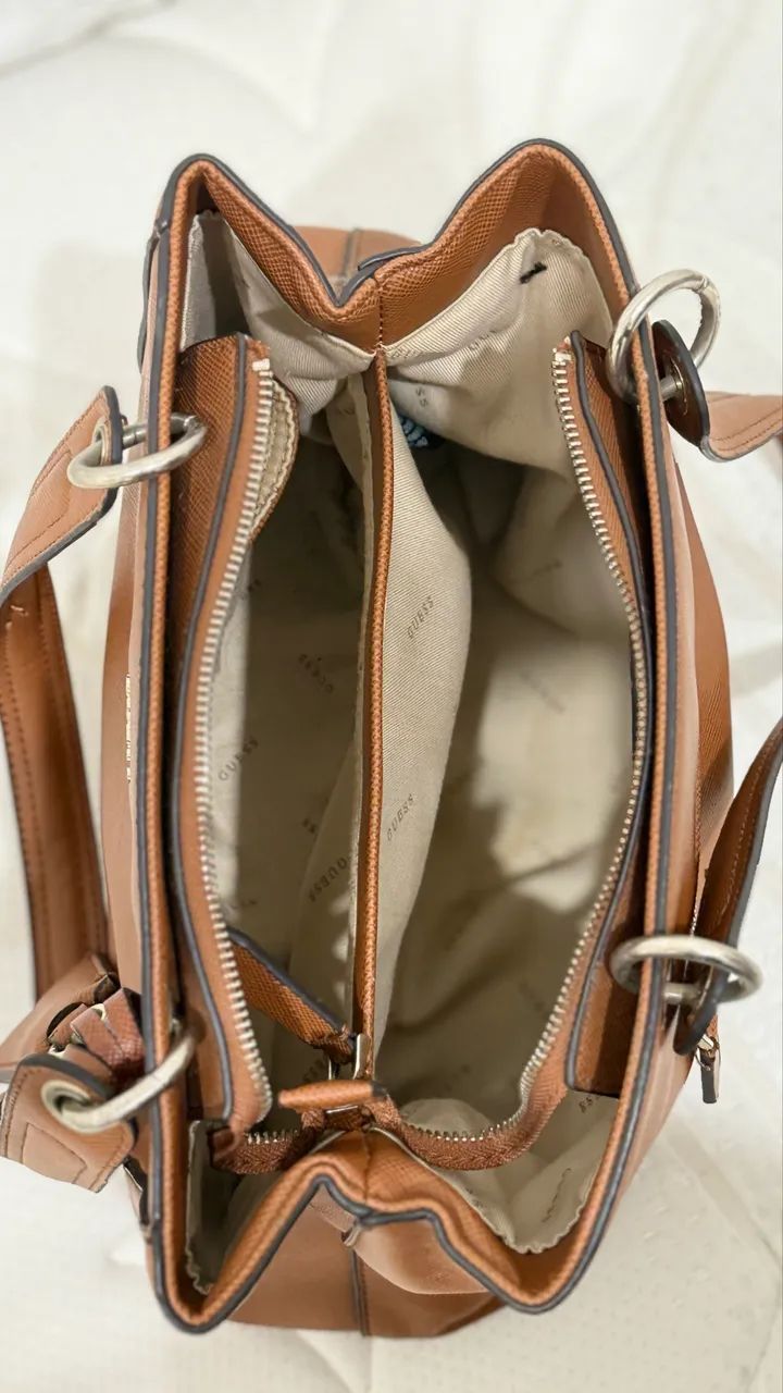 Bolsa caramelo Guess - Foto 4
