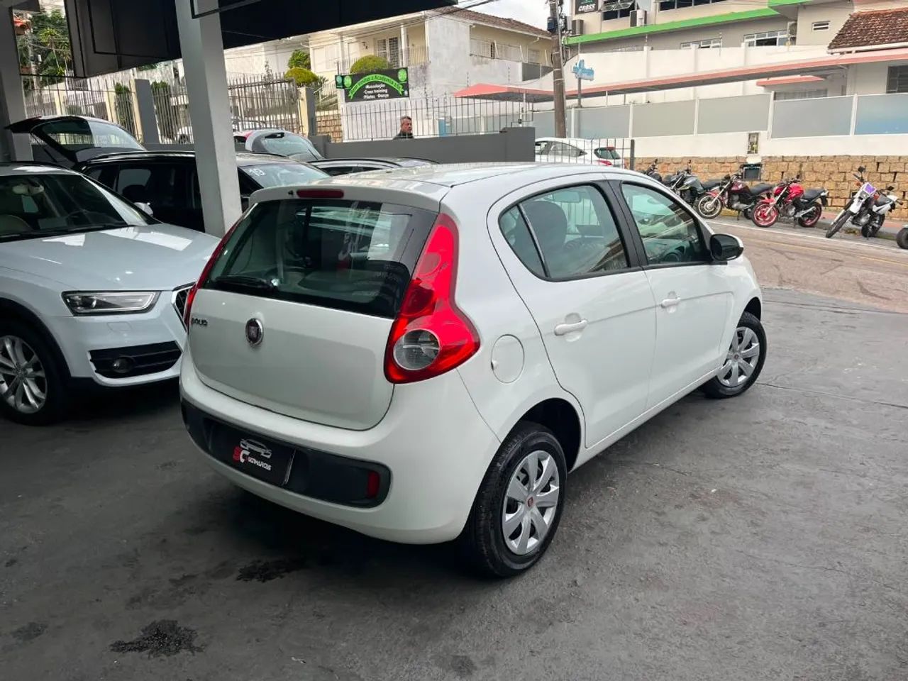 Fiat Palio Attractive 1.0 EVO Fire Flex 8V 5P 2016 - Foto 4