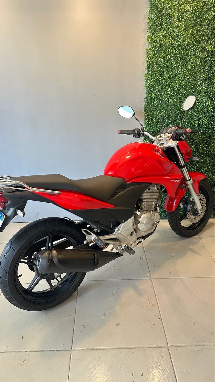HONDA CB300 IMPECÁVEL  - Foto 2