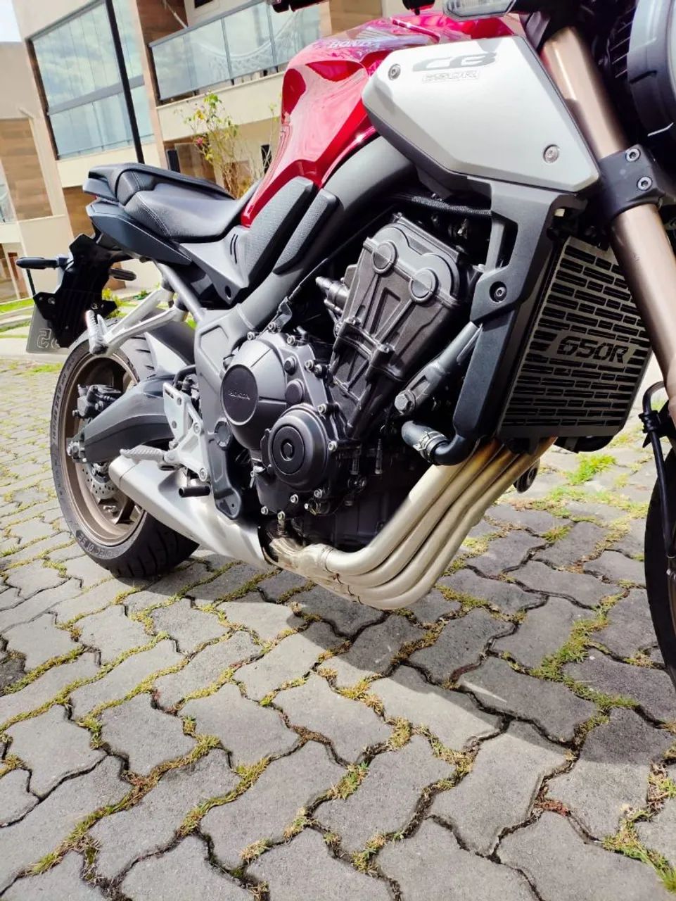 CB 650 R - Foto 2