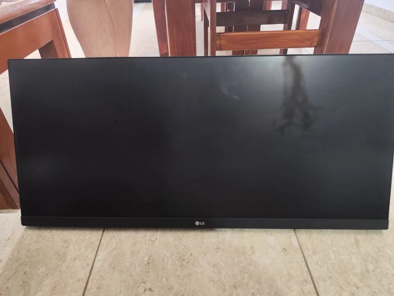 Monitor Ultrawide (Tela Trincada)