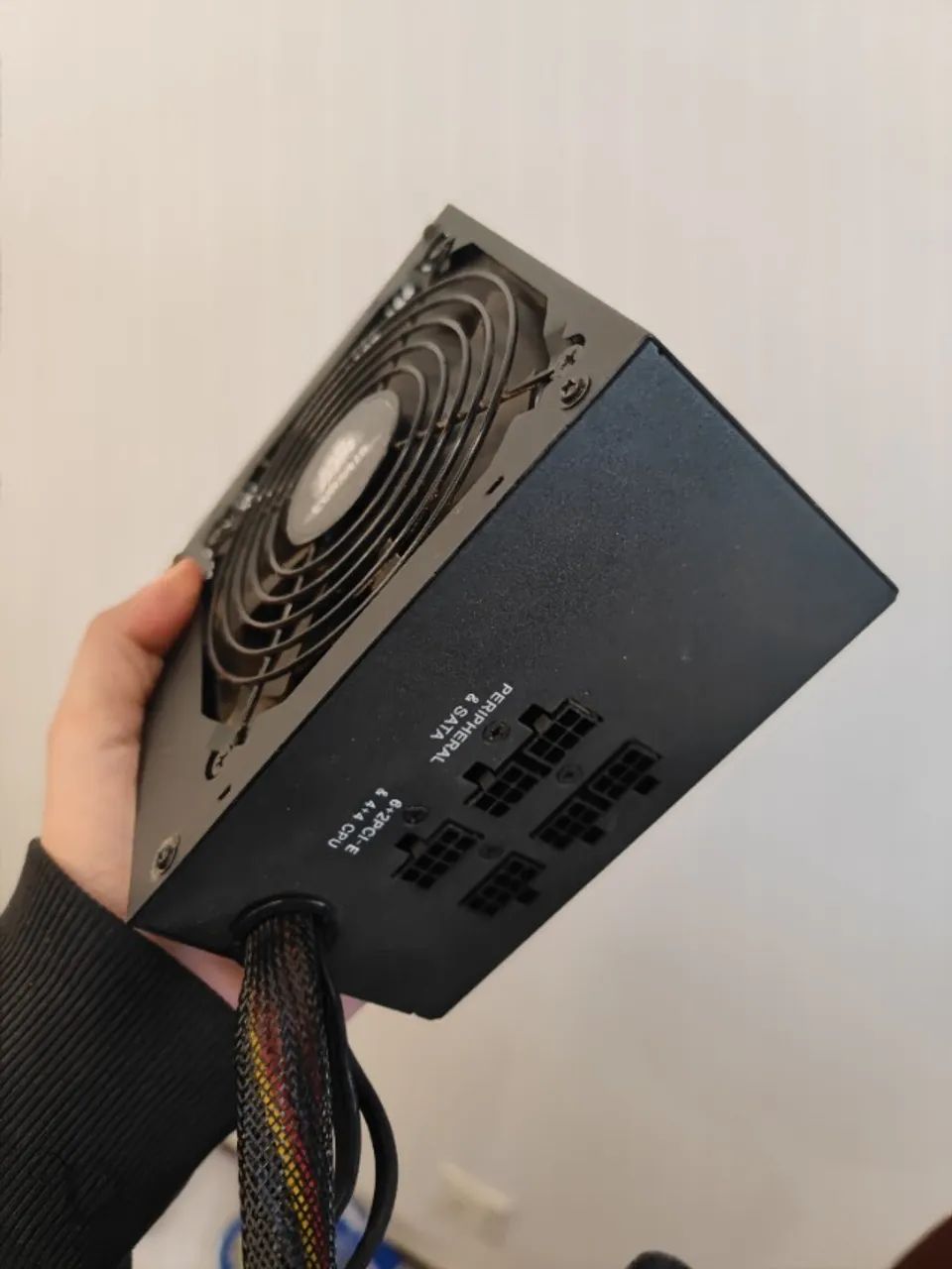 Fonte semi modular Corsair CS750M com defeito - Foto 4