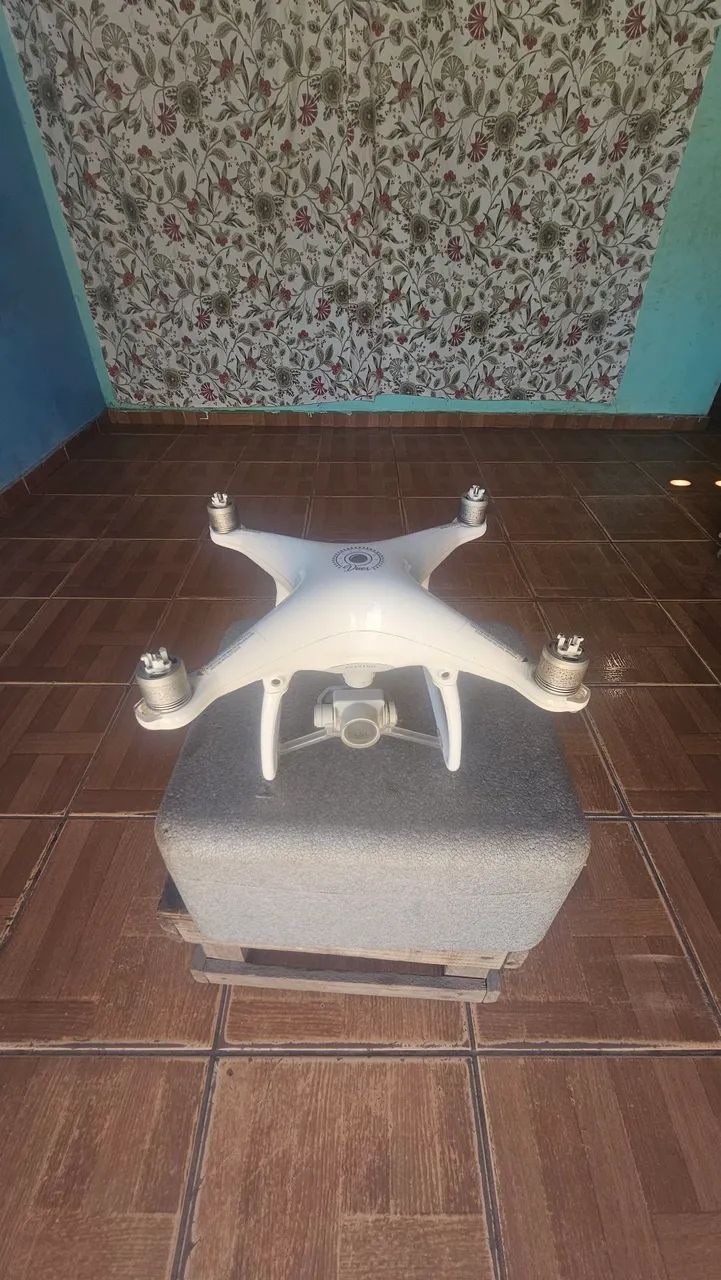 Drone Dji Phantom 4 - Foto 2