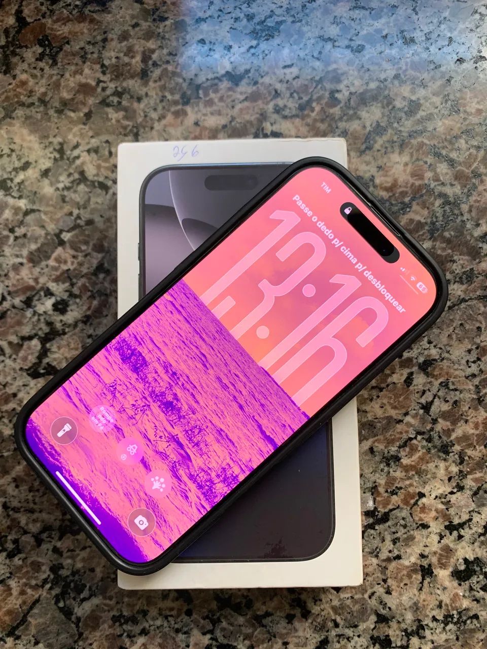 iPhone 16 pro 256 - Foto 2
