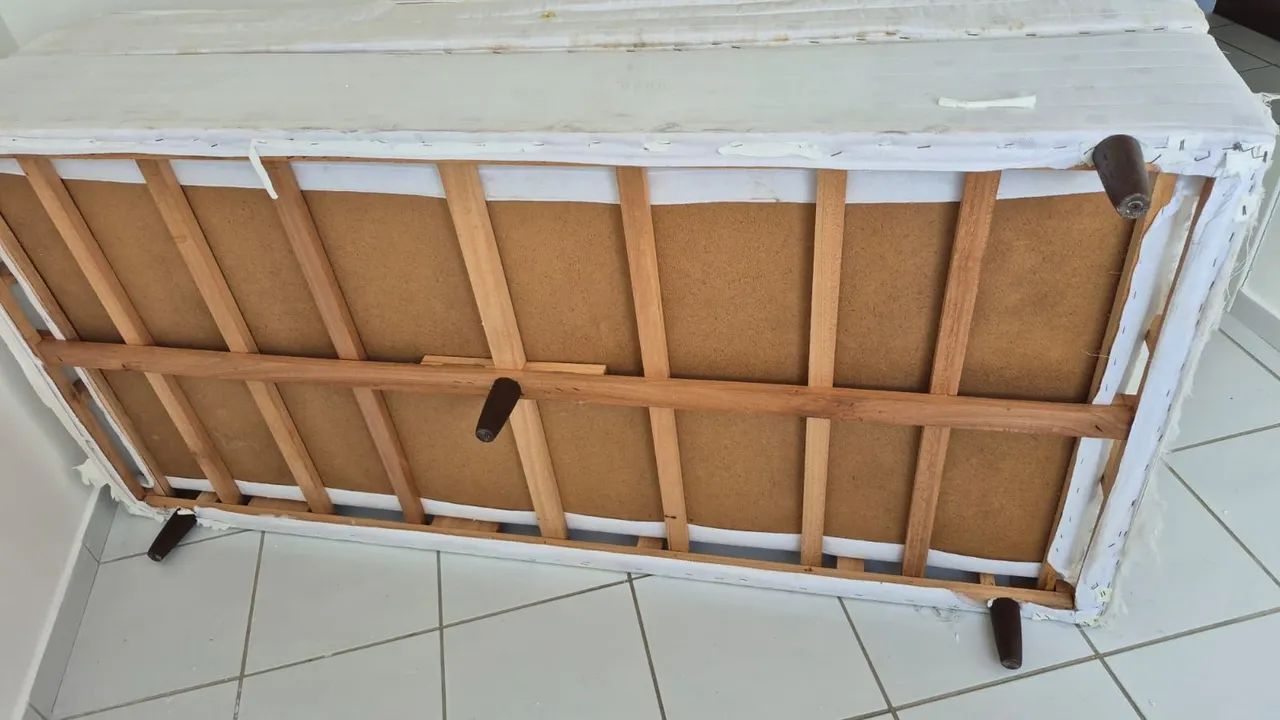Cama baú solteiro com marca d usoe - Foto 3