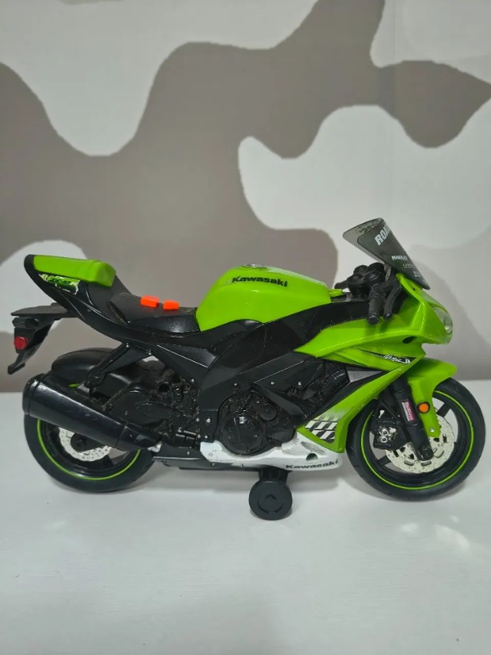 miniatura road rippers kawasaki ninja zx-10r - Brinquedos e Jogos