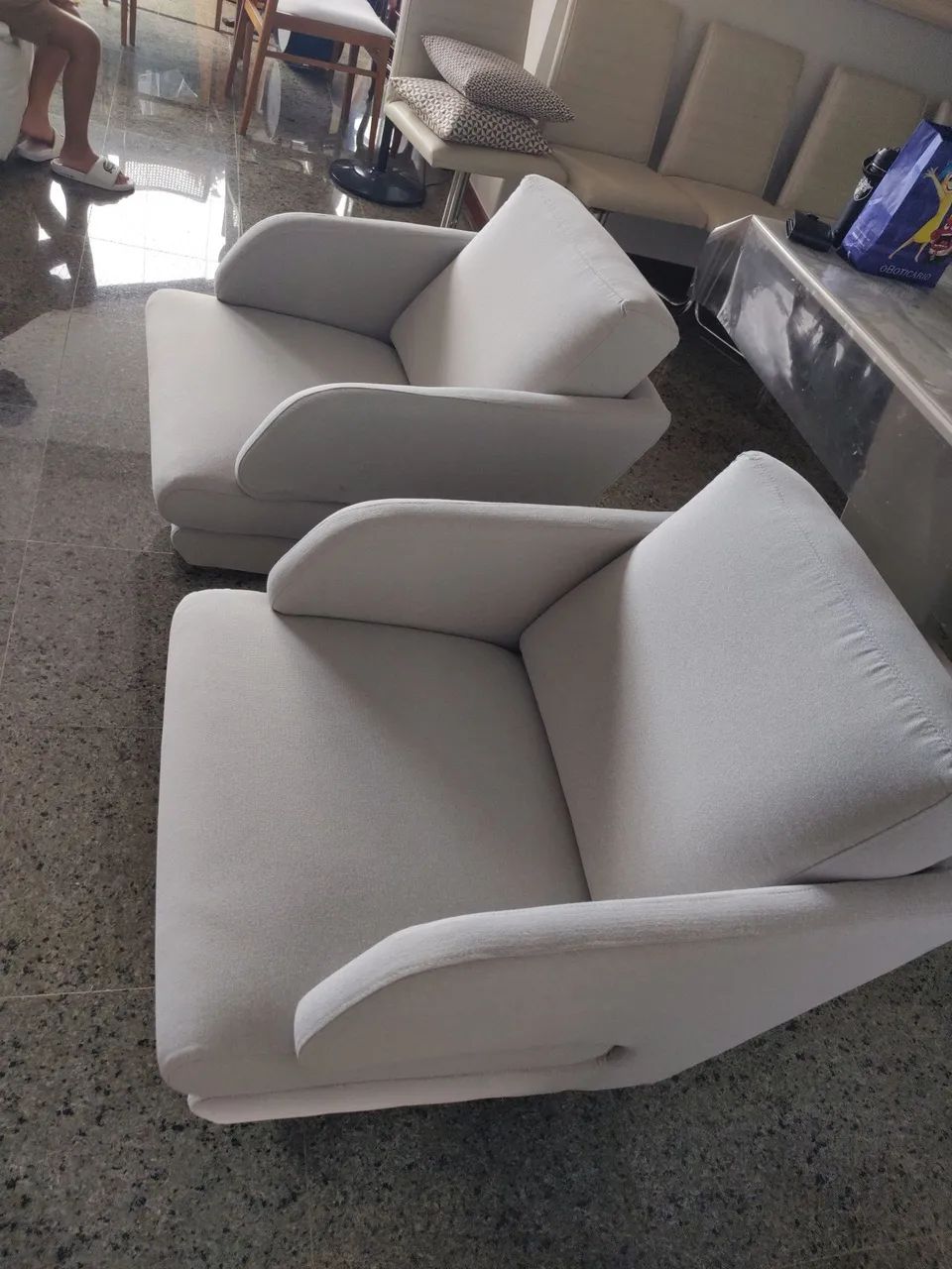 Vendo poltronas de apoio para sala de estar - Foto 5