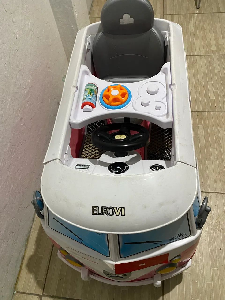 carrinho infantil de passeio e pedal - Foto 2