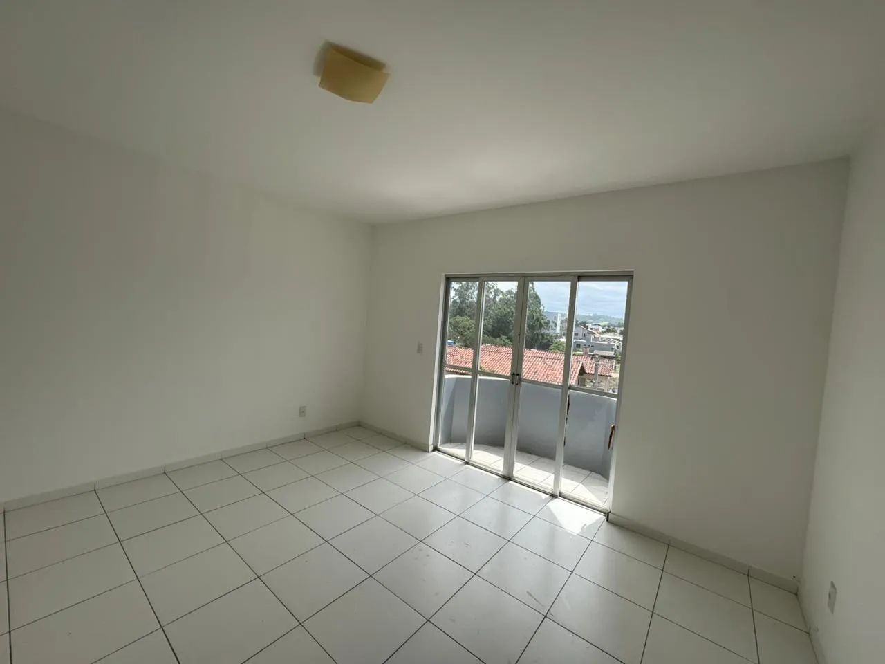 Apartamentos Espaçosos no Coração de Sombrio  3 Quartos | 1 Suíte - Foto 4