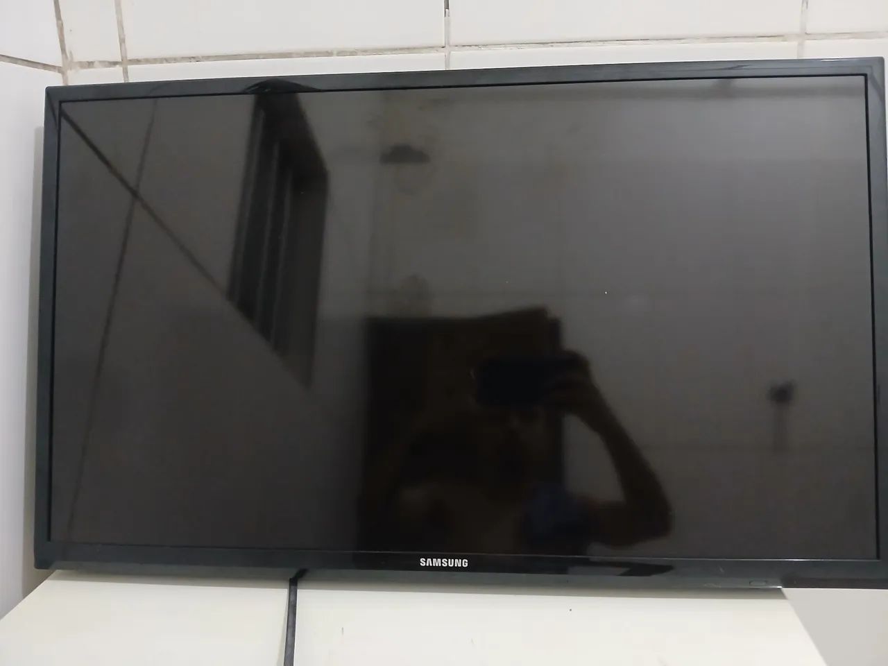 TV Samsung 32 polegadas (NÃO É SMART)