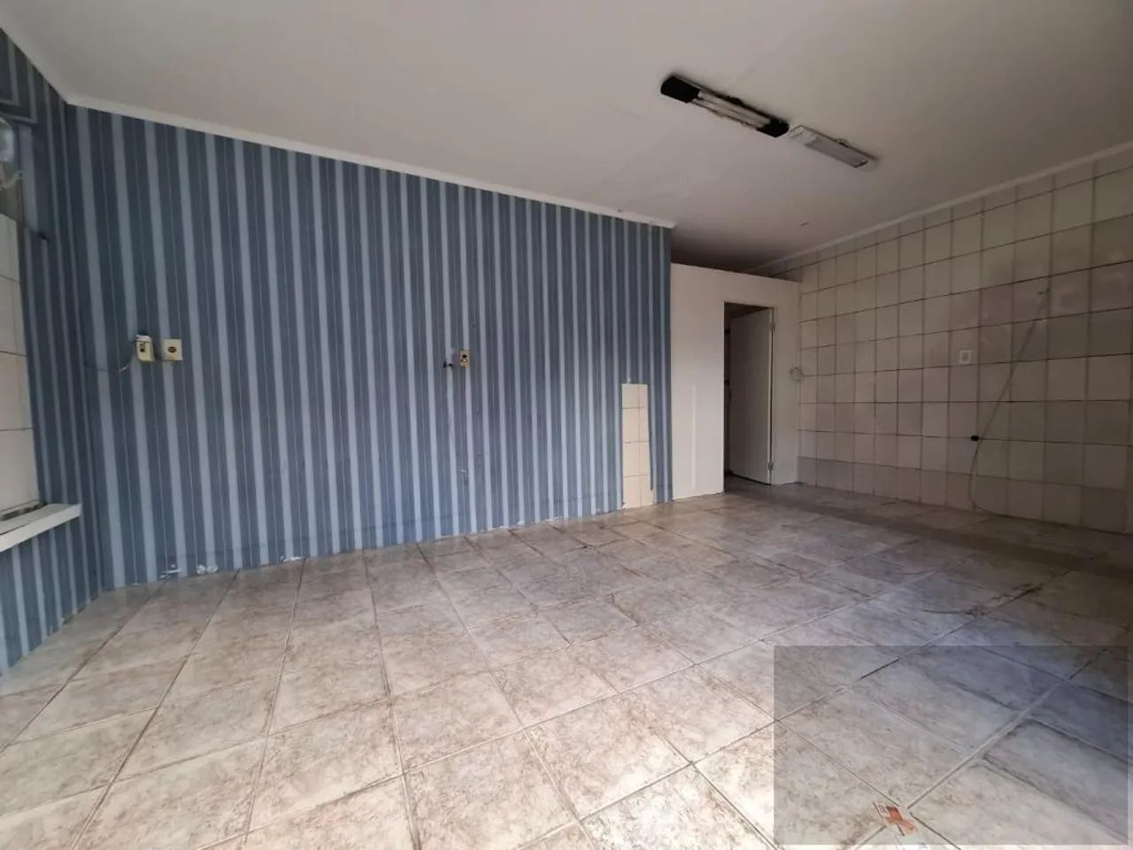 SALA COMERCIAL COM 31 M², NA RUA T-65 - Foto 3