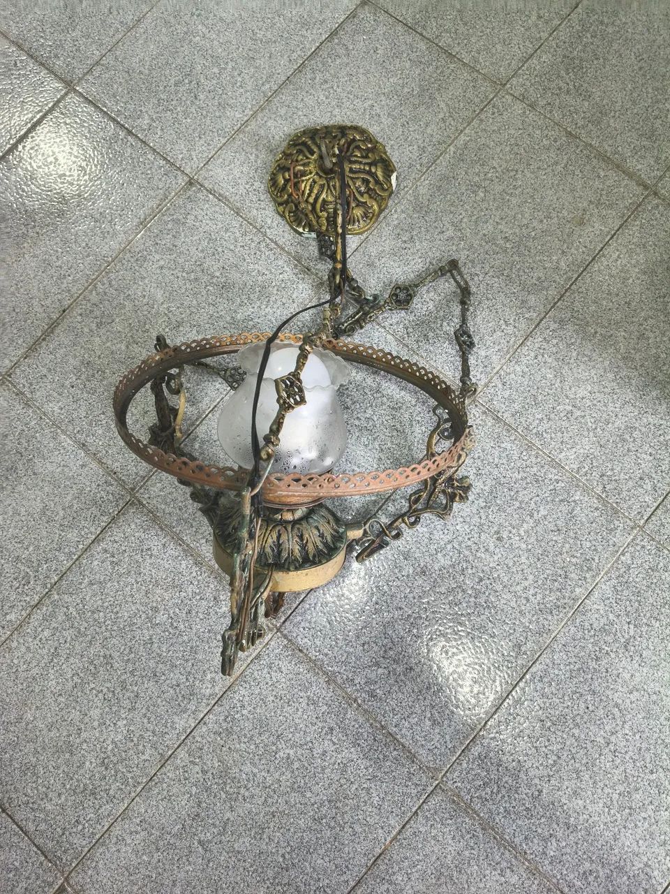 Lustre de bronze antigo  - Foto 3
