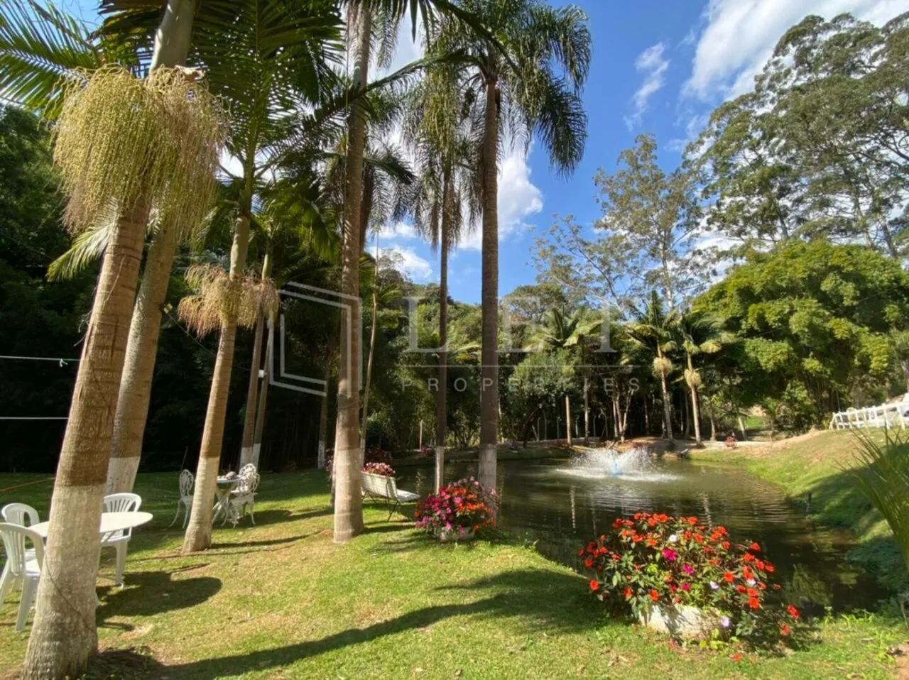 CHACARA EM SÃO ROQUE ( ROTA DO VINHO)