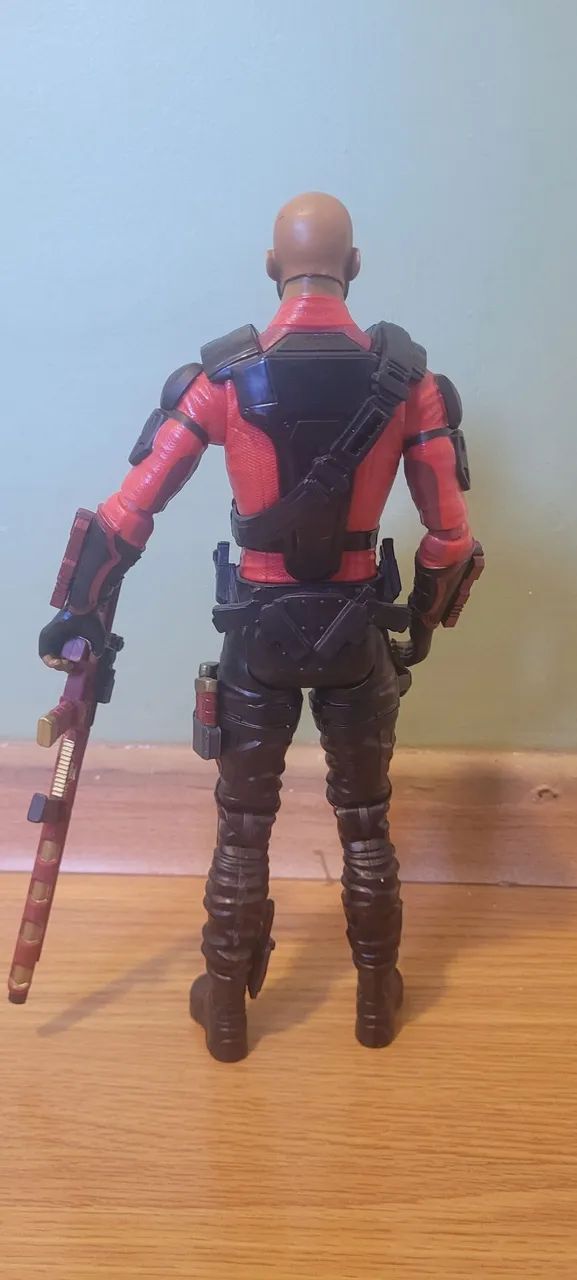 Boneco Pistoleiro DC - Esqu. Suicida - 30 CM - Foto 2