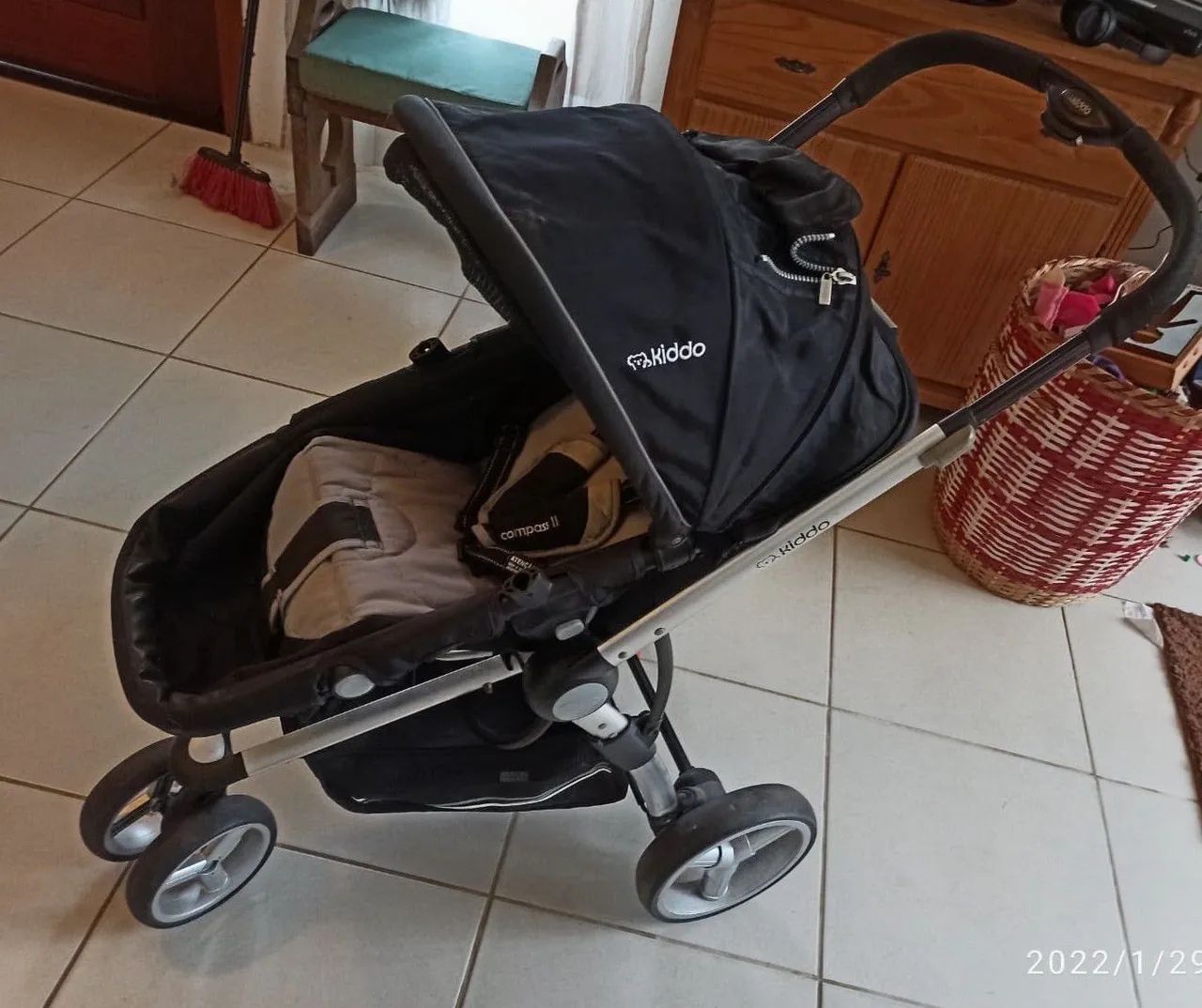 Carrinho de bebê Kiddo Compass II 