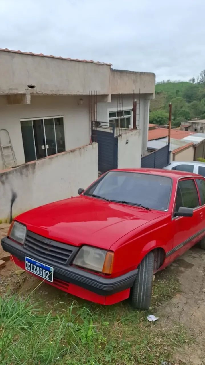 Chevrolet Monza GL 1.8 Efi/ SL/ L/ 650/barc. 2e4p 1983