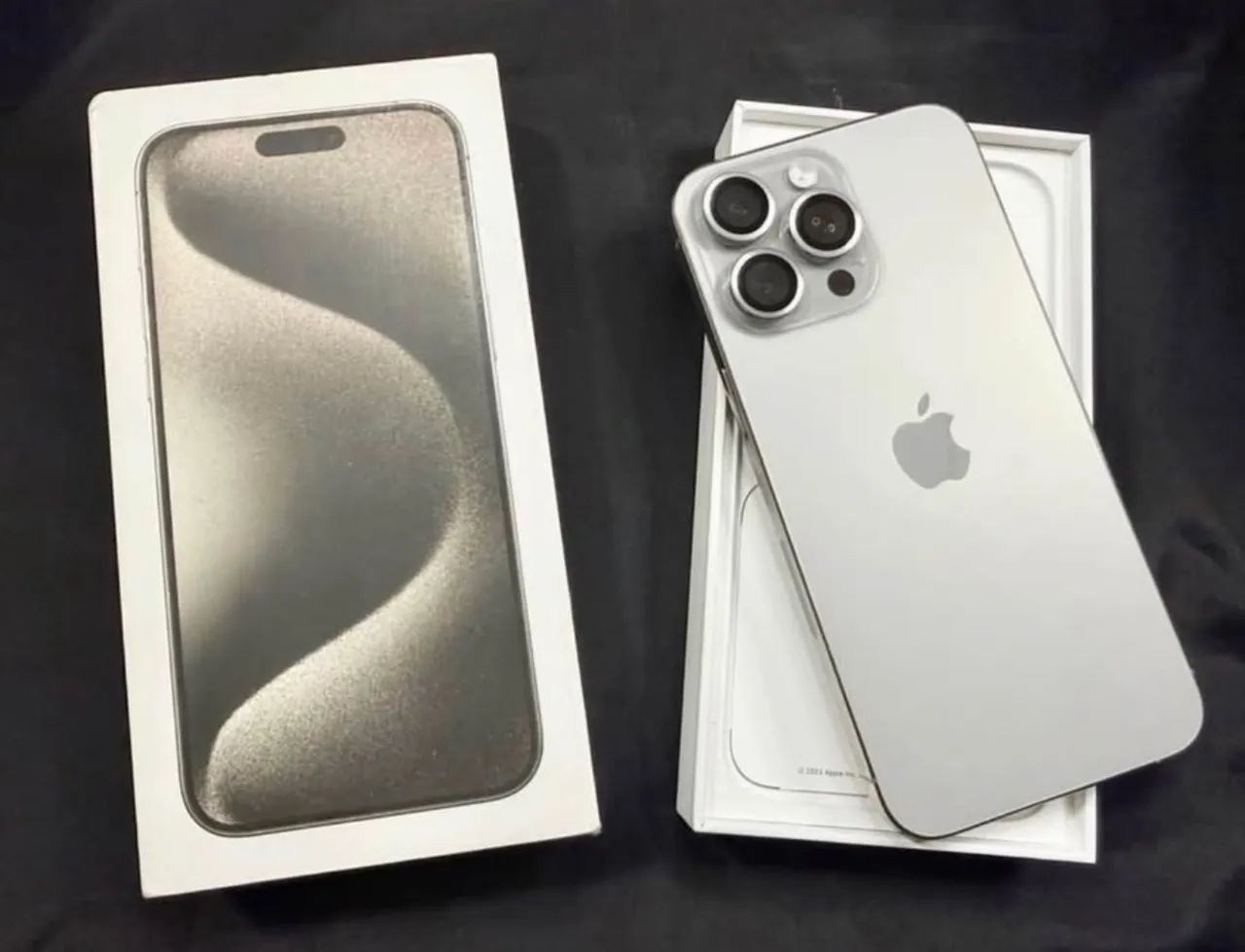 iPhone 15 Pro Max 256GB - Natural Titanium