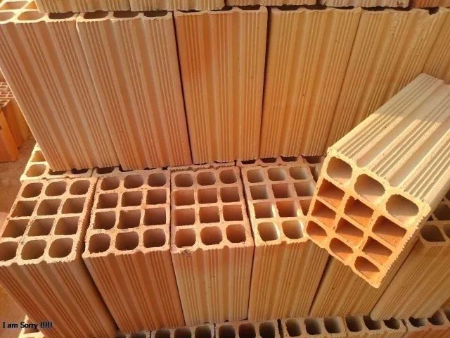 TIJOLO DIRETO DE FÁBRICA A PARTIR DE R$1.100,00 8 FUROS