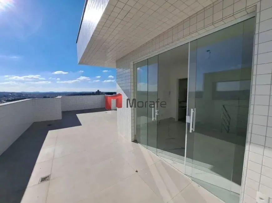 Cobertura com 3 Quartos para alugar, 150M² - Foto 2