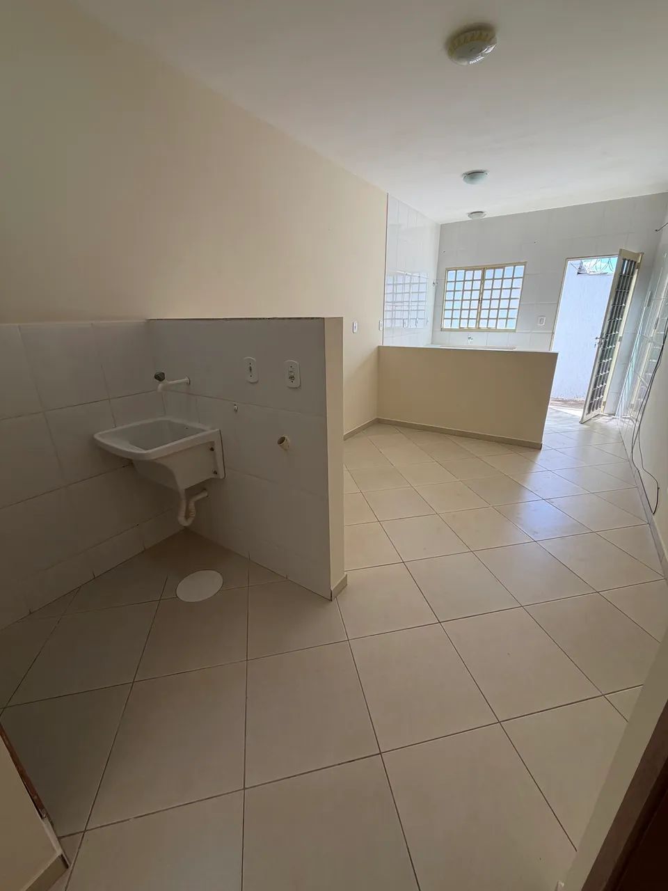 Excelente Kit com 40m2 em Sobradinho, área térrea