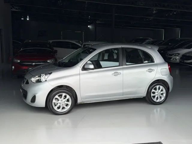 Nissan March 1.0 12V FLEX 5P 2020