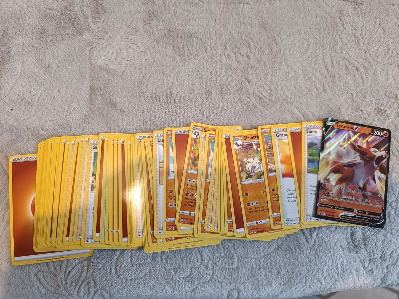 Decks Pokémon: Charizard, Venusaur e Lycanroc - Foto 4