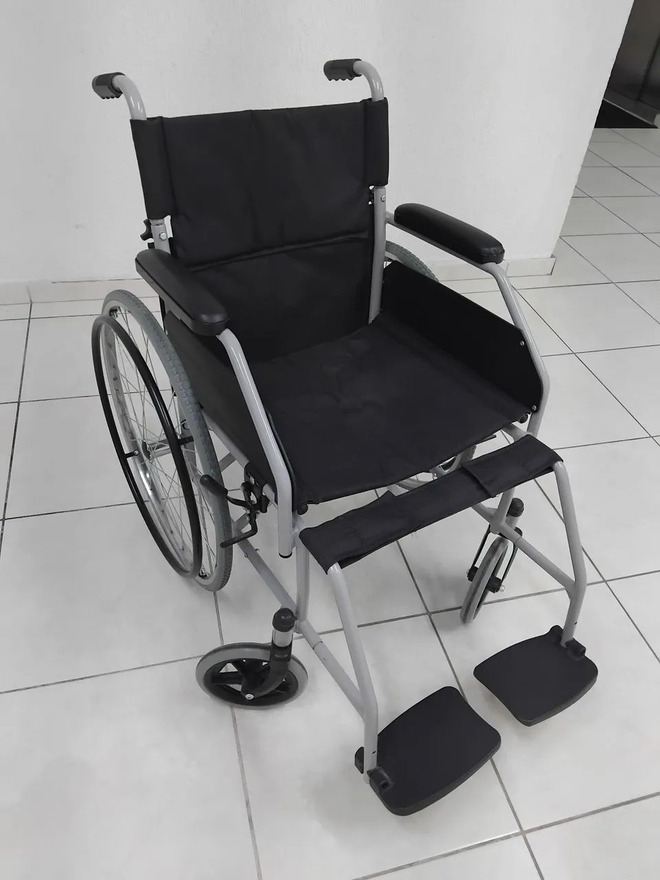 Cadeira de rodas - Foto 2