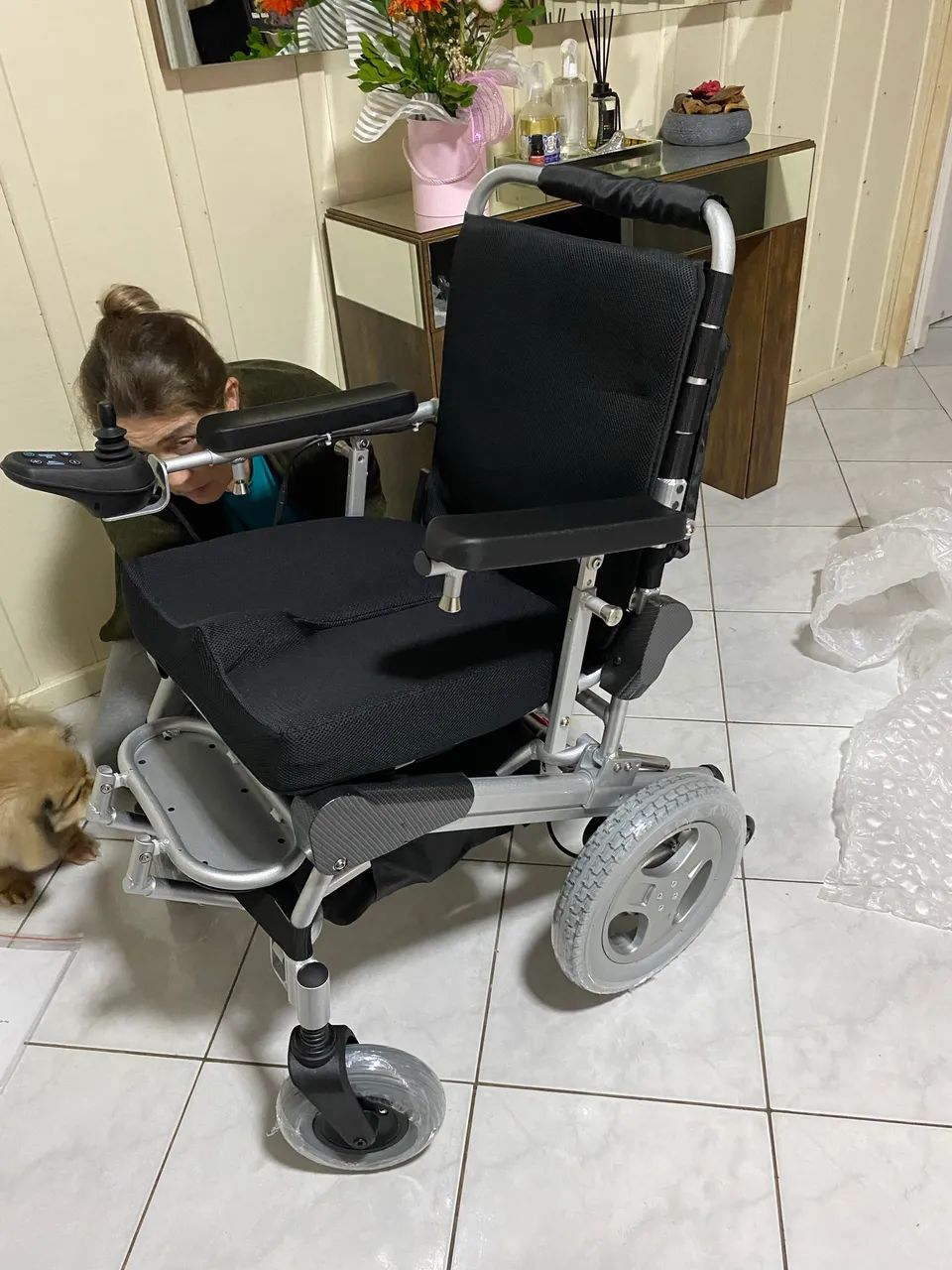 Cadeira de rodas motorizada  - Foto 4