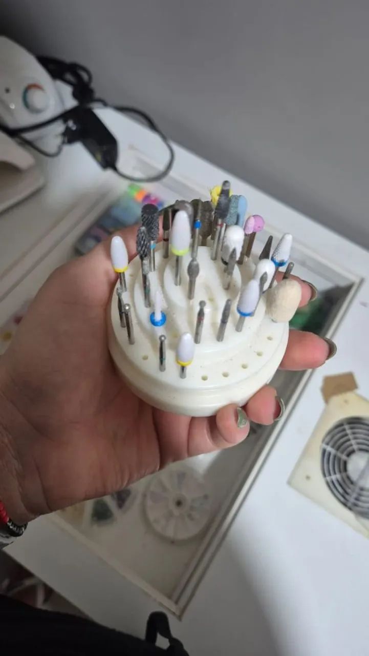 Unhas de gel e acrílico  - Foto 2