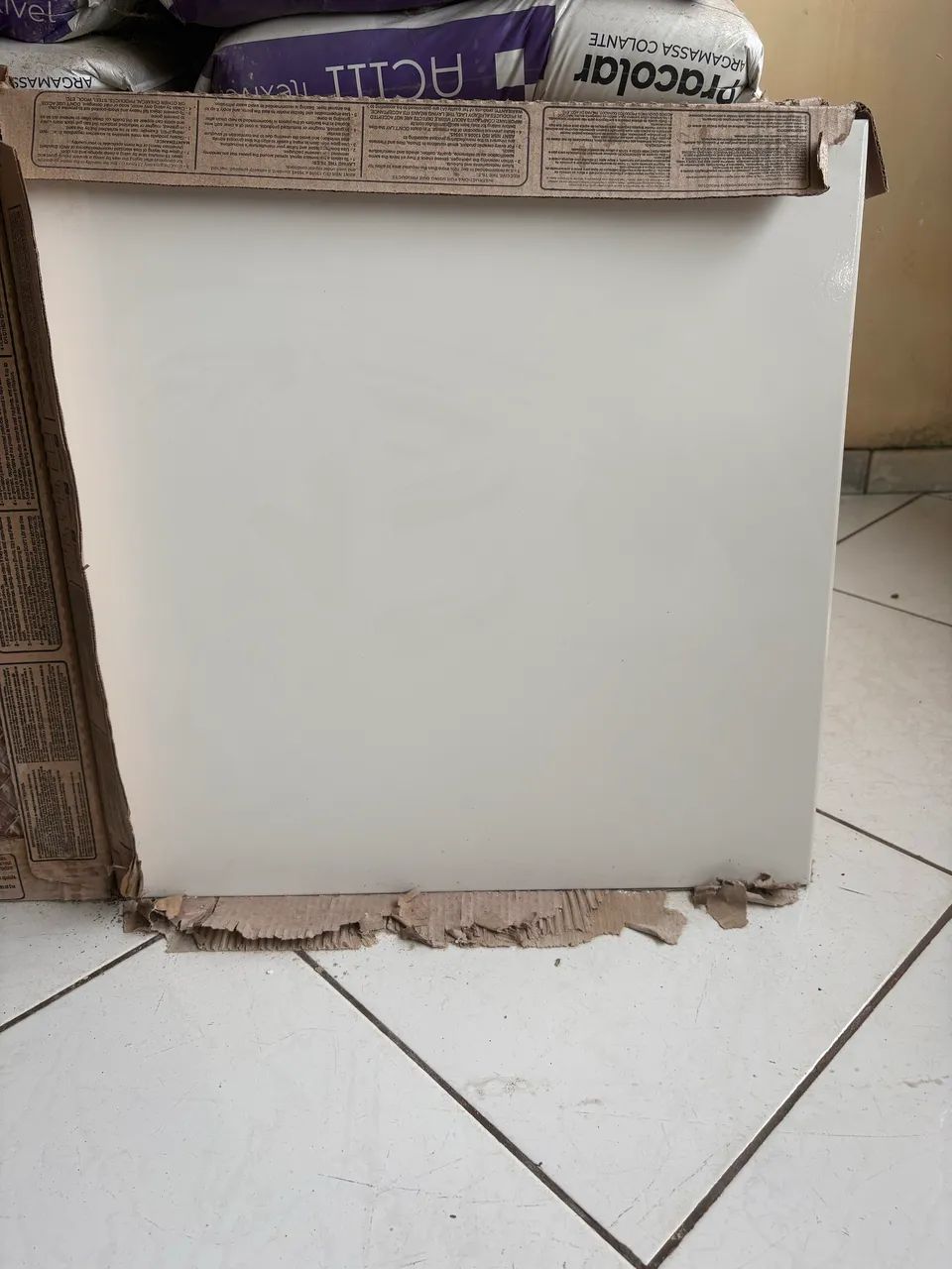 Vendo 101M² SOMENTE TUDO Lajota/Revestimento 57x57 BRANCO