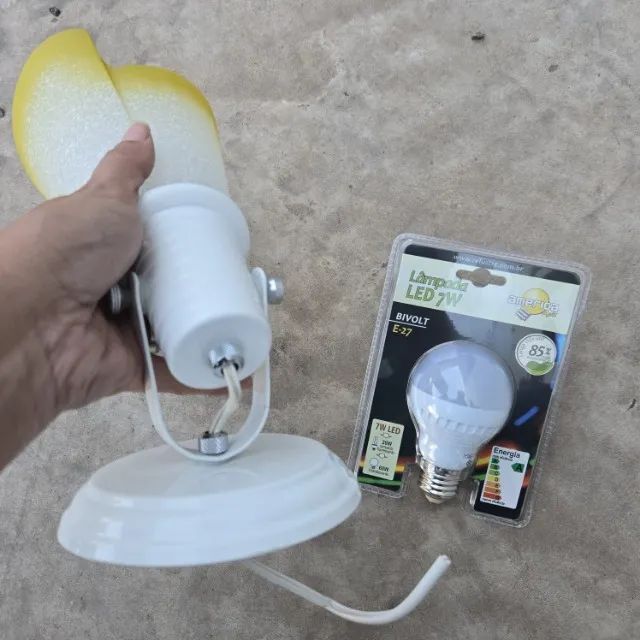 SPOT + L ÂMPADA LED INCLUSA! - Foto 2