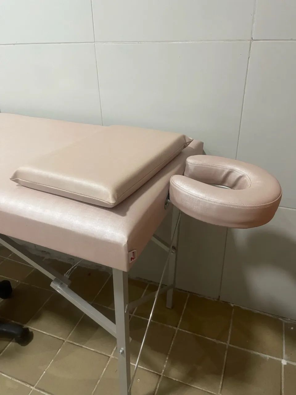 Maca com extensor, mocho e travesseiro hospitalar  - Foto 2