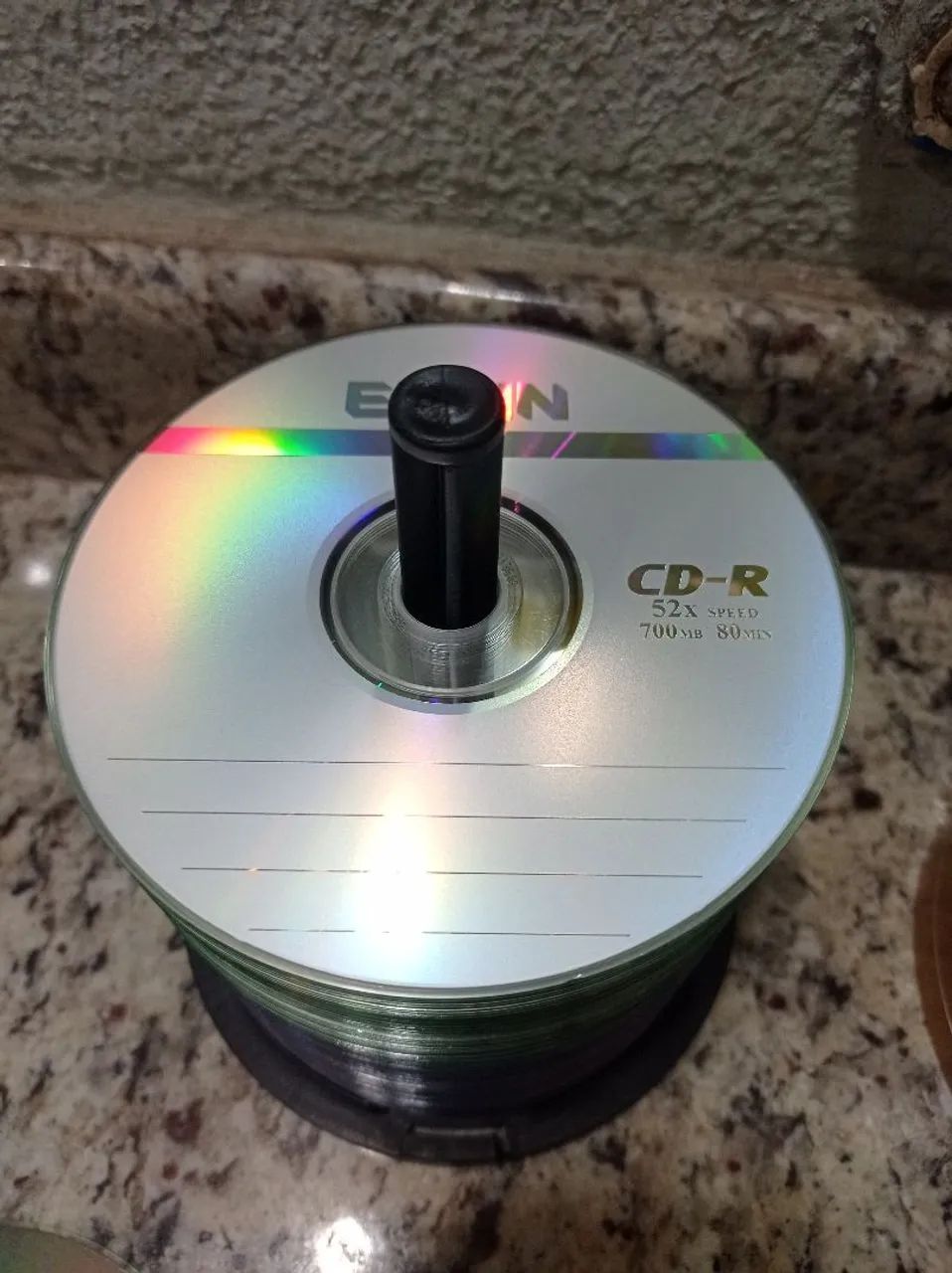 Mídia virgem 50 DVDs + 30 CDs - CDs, DVDs etc - Jardim Alvorada