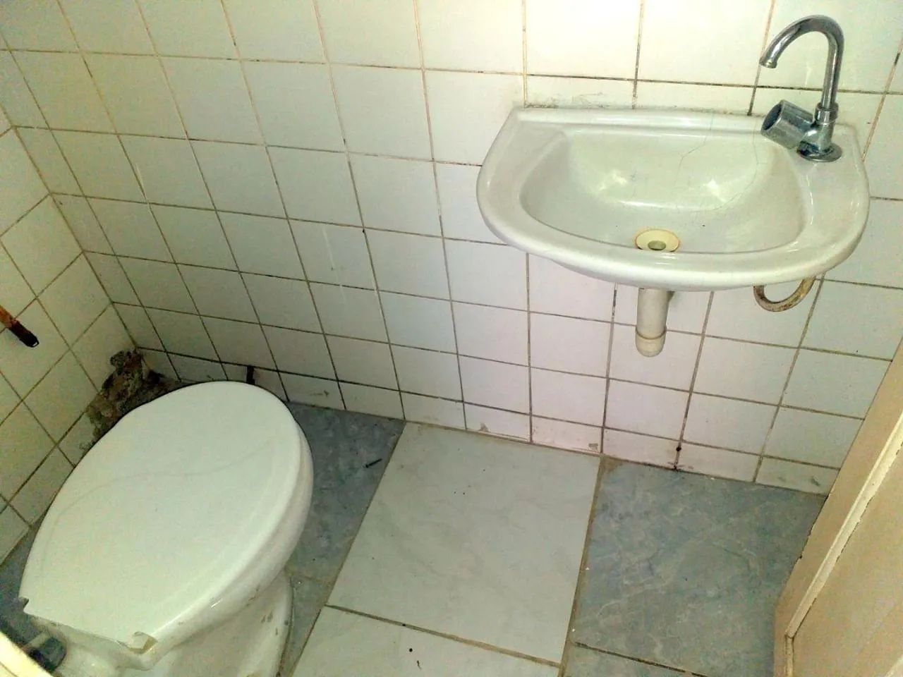 Locação de Comercial / Loja na cidade de Fortaleza - Foto 2
