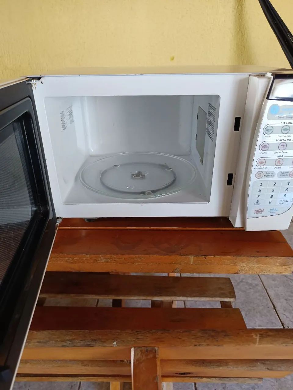 Microondas Eletrolux 20 litros  - Foto 5