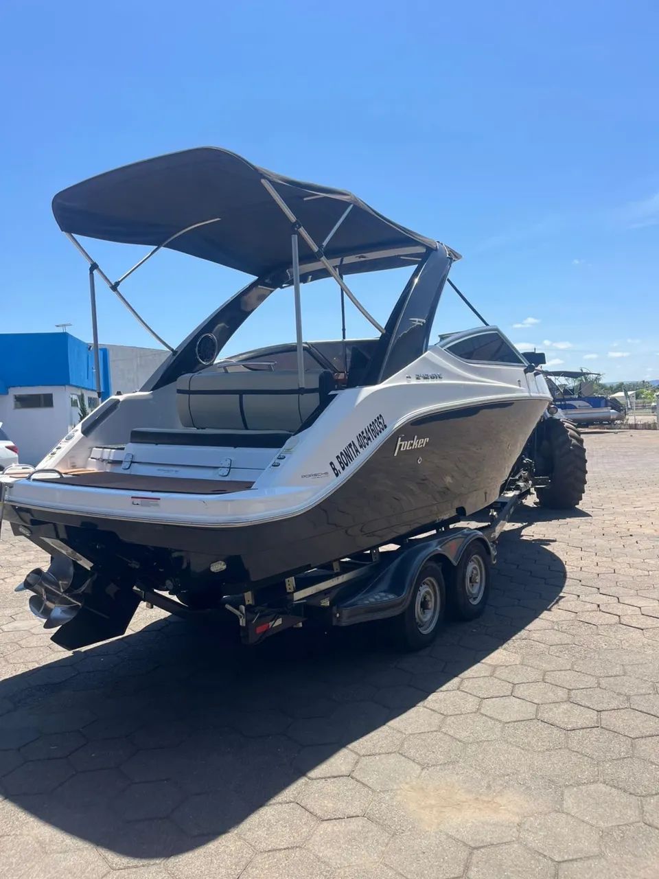 Lancha Focker 242 GTC