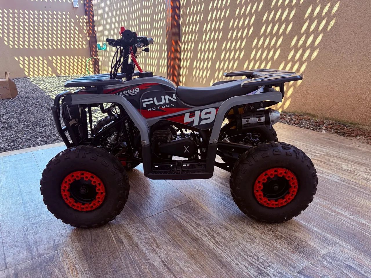 Quadriciclo Fun Motors 50cc zero - Foto 2